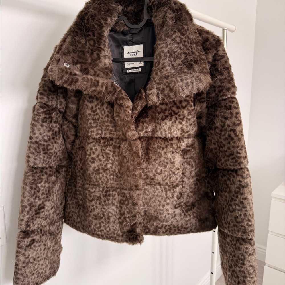 Abercrombie & Fitch Leopard Print Teddy Jacket
